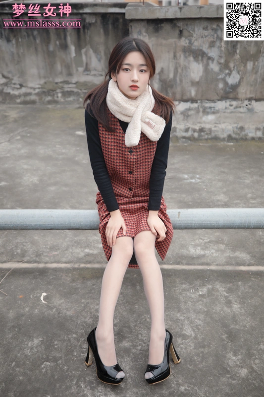 01.15 NO.084 璇璇5 天台少女 - MSLASS梦丝女神